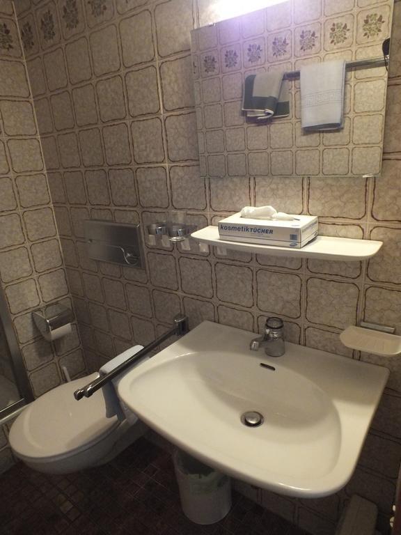 Pension Blauer Gamsbock Киферсфельден Номер фото